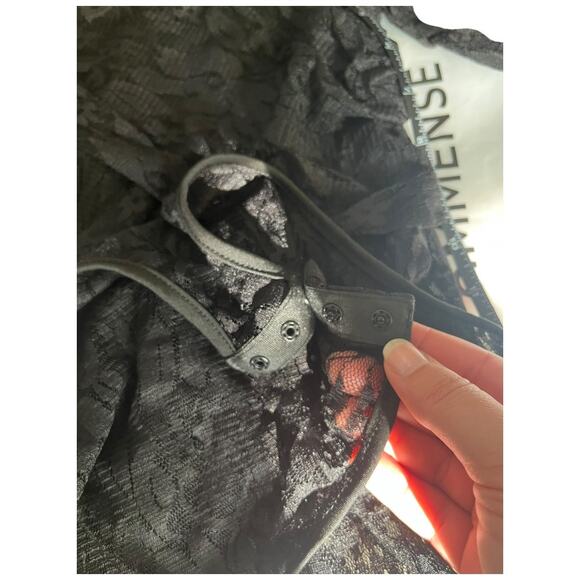 Commense long sleeve crossover front sheer black floral lace bodysuit Small NWT - Picture 6 of 6